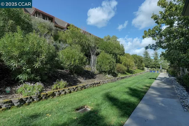 MLS: 41107767 Condo For Sale