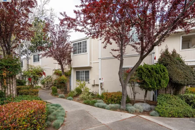 MLS: 41107787 Condo For Sale