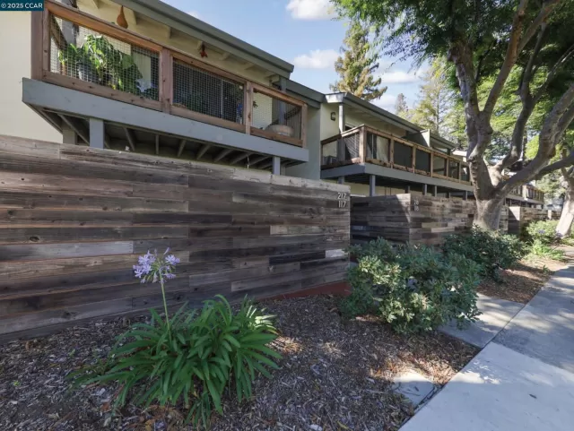 MLS: 41107790 Condo For Sale