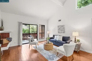 Photo #4: 41107838 Listing