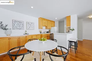 Photo #6: 41107874 Listing