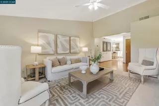 Photo #1: 41107918 Listing