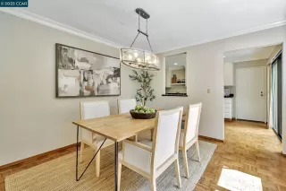 Photo #6: 41107918 Listing