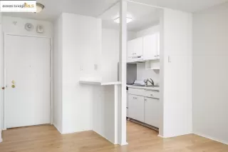 Photo #5: 41107965 Listing 