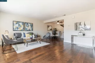 Photo #5: 41108031 Listing 