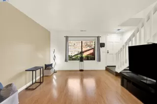 Photo #4: 41108052 Listing