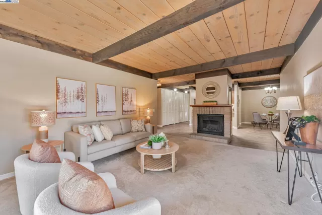 MLS: 41108059 Condo For Sale