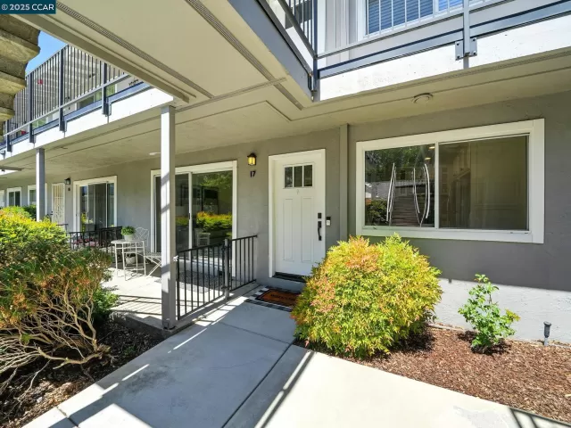 MLS: 41108067 Condo For Sale