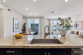 Photo #6: 41108104 Listing