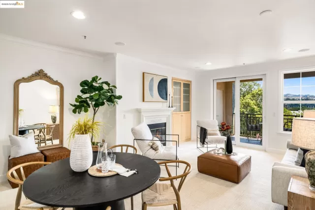 MLS: 41108109 Condo For Sale