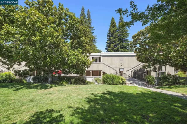 MLS: 41108120 Condo For Sale