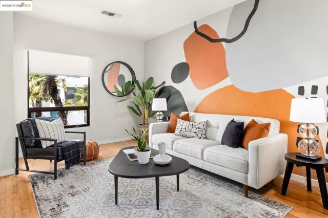 MLS: 41108159 Condo For Sale