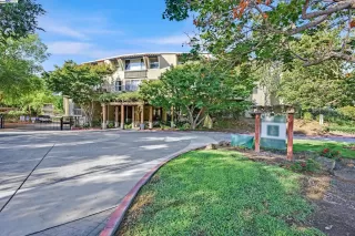 Photo #1: 41108225 Listing 