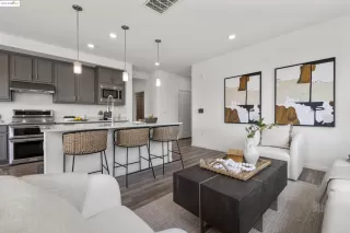 Photo #3: 41108243 Listing