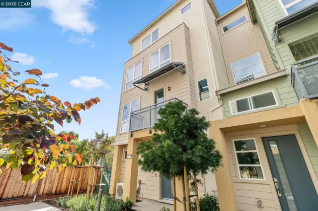 MLS: 41108250 Condo For Sale