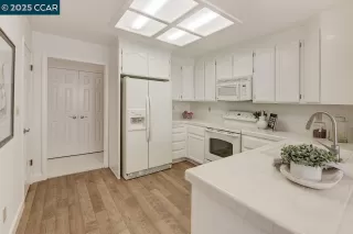 Photo #6: 41108262 Listing