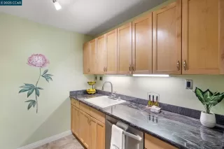 Photo #2: 41108271 Listing 