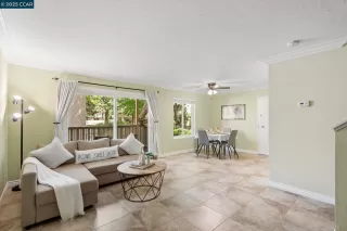 Photo #4: 41108271 Listing 