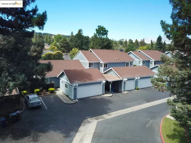 MLS: 41108285 Condo For Sale