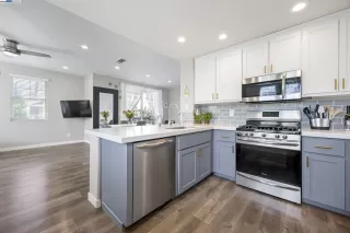 Photo #1: 41108323 Listing 