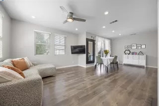 Photo #5: 41108323 Listing 