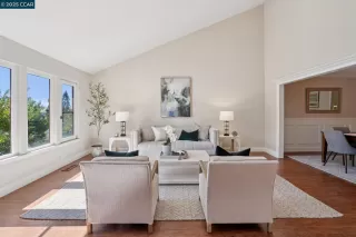 Photo #5: 41108334 Listing