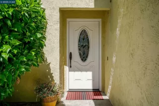 Photo #2: 41108396 Listing