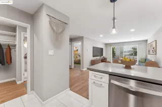 Photo #2: 41108398 Listing 