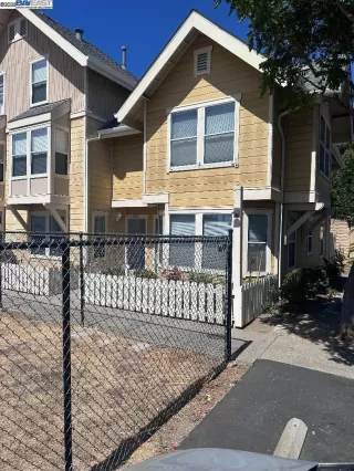 Photo #1: 41108419 Listing 