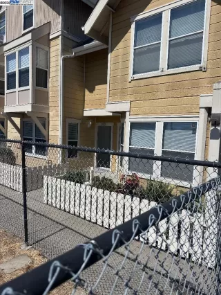 Photo #3: 41108419 Listing 