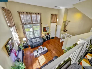 Photo #1: 41108421 Listing 