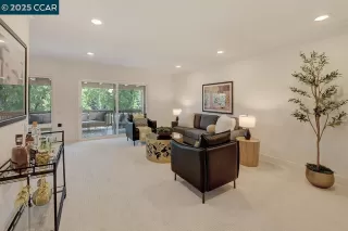 Photo #1: 41108435 Listing 