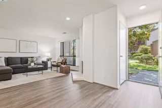 Photo #4: 41108459 Listing 