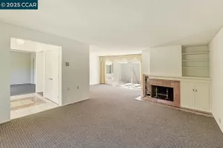 Photo #5: 41108478 Listing