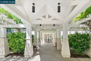 Photo #2: 41108490 Listing