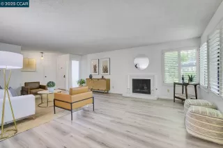 Photo #2: 41108496 Listing