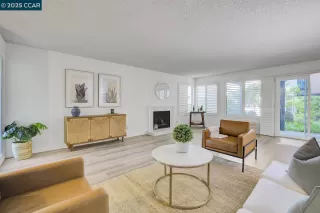 Photo #6: 41108496 Listing