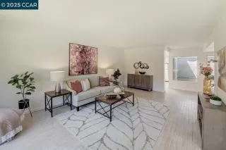 Photo #2: 41108591 Listing