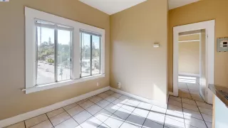 Photo #3: 41108617 Listing