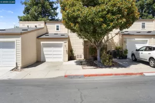 Photo #2: 41108640 Listing