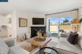 Photo #5: 41108640 Listing