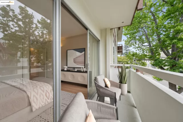 MLS: 41108653 Condo For Sale