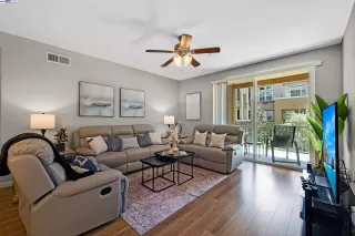 More Details about MLS # 41108657 : 49002 CINNAMON FERN CMN # 311
