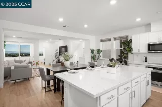 Photo #6: 41108678 Listing 