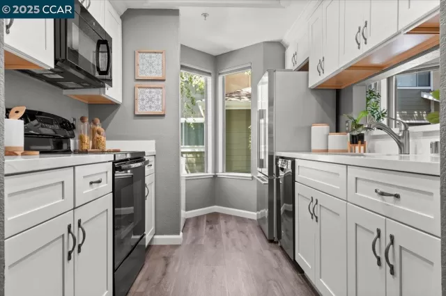 MLS: 41108688 Condo For Sale