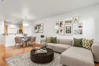 Photo #6: 41108699 Listing