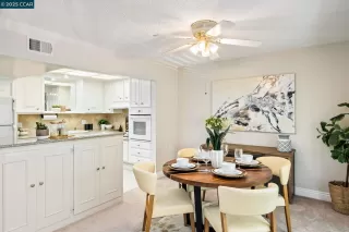 Photo #2: 41108775 Listing