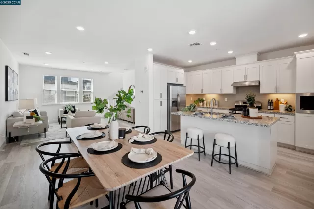 MLS: 41108790 Condo For Sale