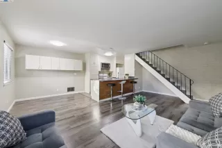 Photo #6: 41108792 Listing 