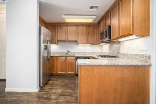 Photo #6: 41108866 Listing